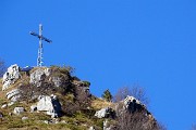 Alla CROCE del MONTE CASTELLO (1425 m) da Valpiana di Serina il 31 dicembre 2018 - FOTOGALLERY